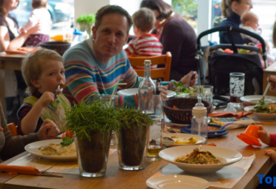 The Ultimate Guide to Family-Friendly Restaurants